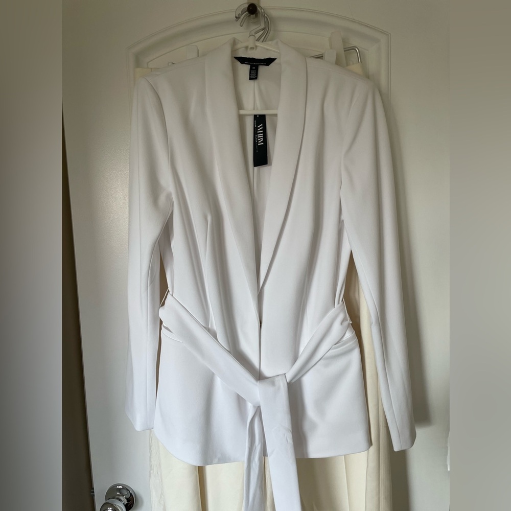 White House Black Market Elegant White Blazer